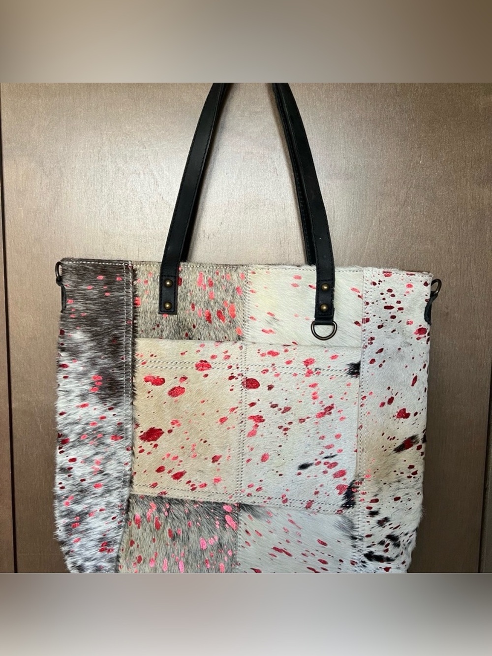 American Darling Speckled Cowhide Tote Bag with Brown Leather Straps - Picture 3 of 14